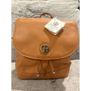 Giani Bernini Tan Leather Backpack Flap Drawstring Silver Logo Medallion NWT